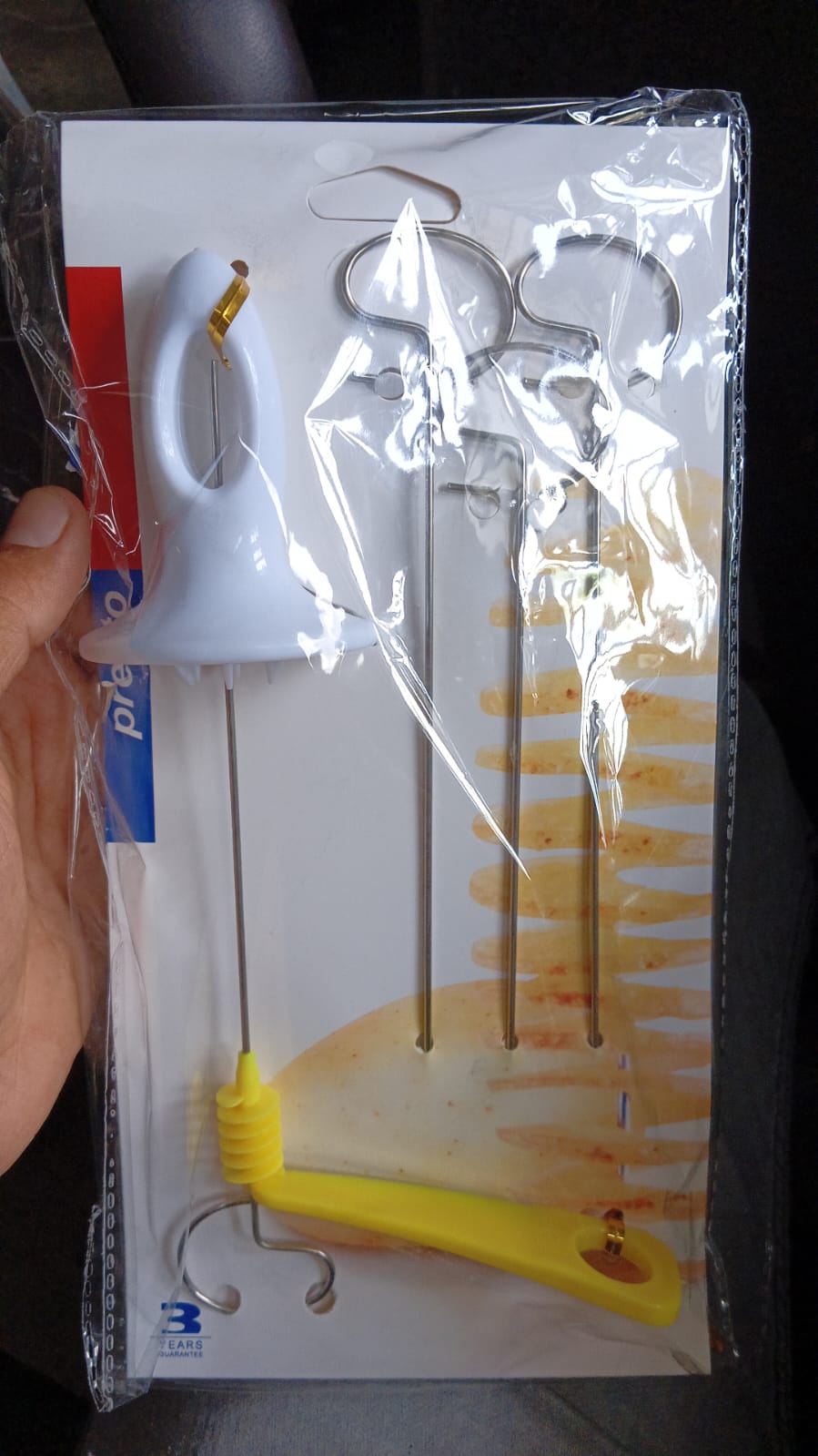 1 Set Potato Spiral Cutter Potato Twister (4 Spits) 1 Set Potato Spiral Cutter Potato Twister (4 Spits)